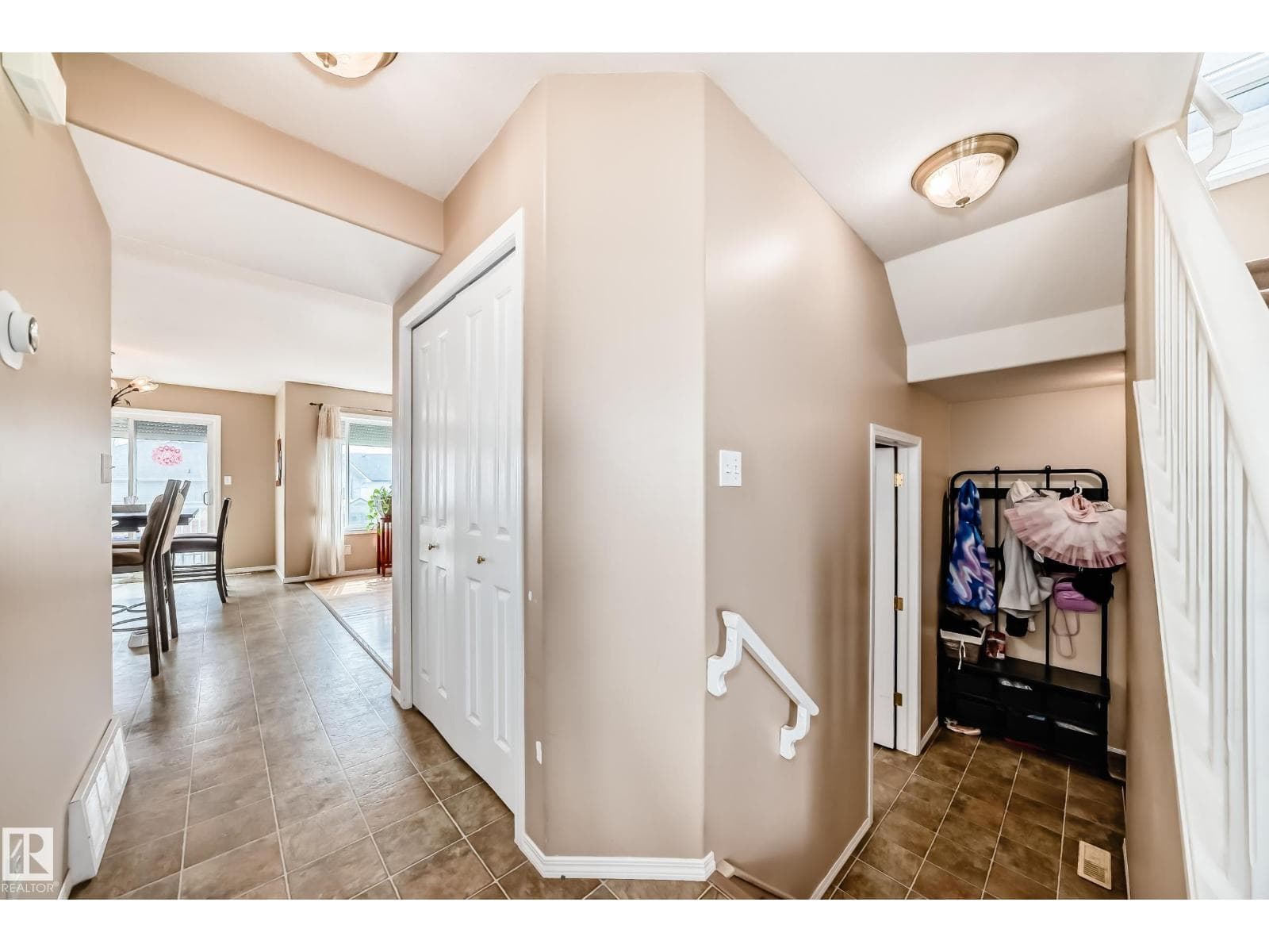 1815 36 AV NW — photo 4