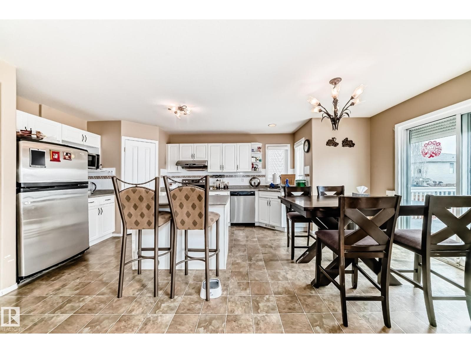 1815 36 AV NW — photo 5