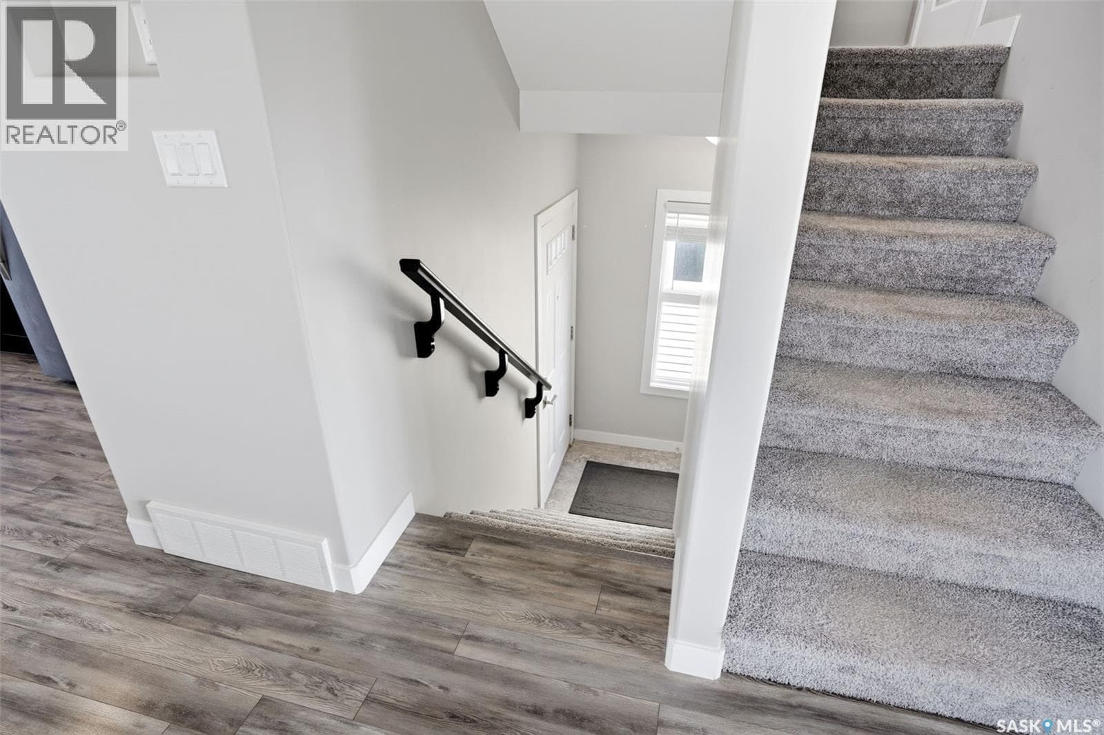 4077 Delhaye WAY — photo 3