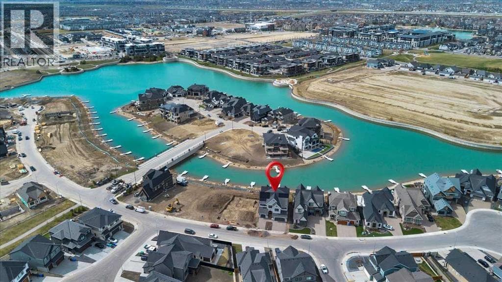 411 Marina Grove SE — photo 2