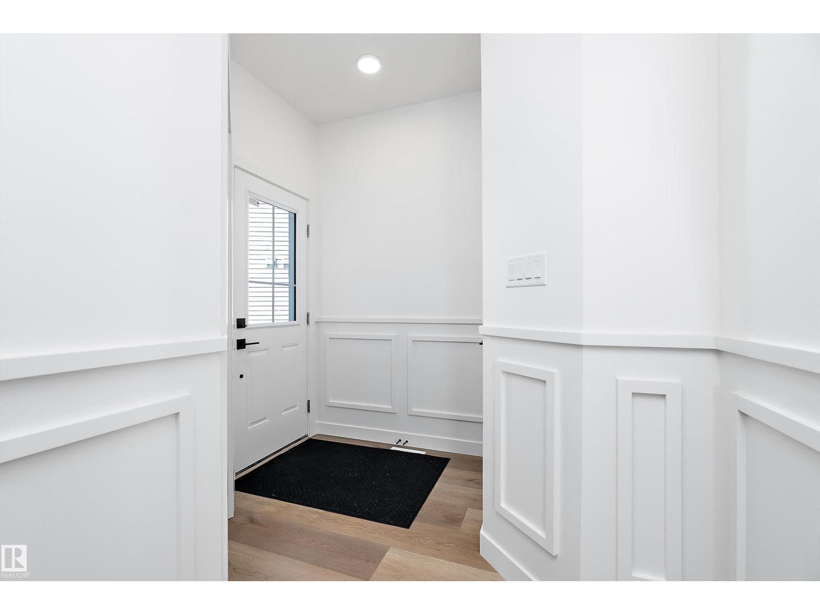 1132 GOLDFINCH CR NW NW — photo 2