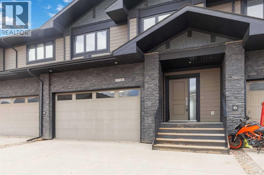 14, 208 SPARROW HAWK Drive — photo 2