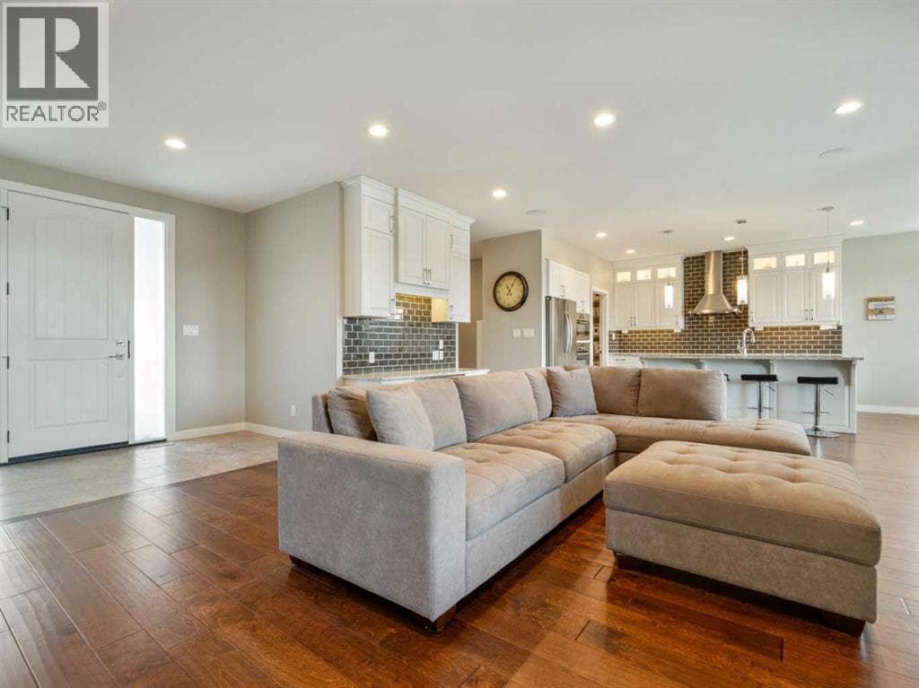 510 4 Street — photo 3