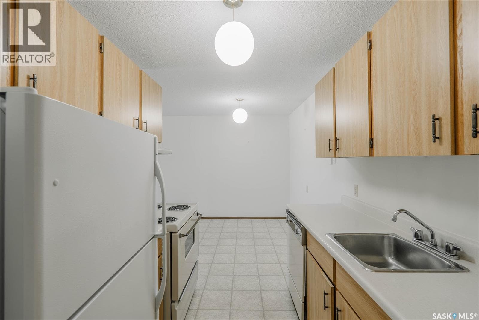 235 510 Prairie AVENUE — photo 4