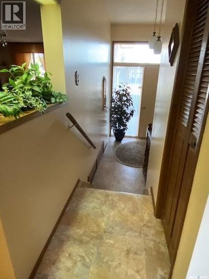 1011 Granville AVENUE — photo 4