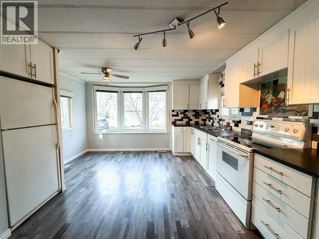 417, 700 Carmichael Lane — photo 3