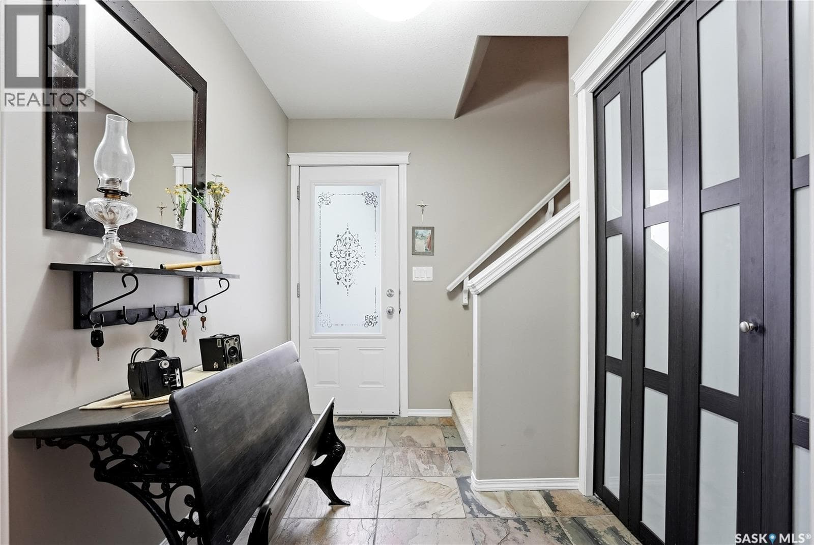 16 110 Dulmage CRESCENT — photo 2