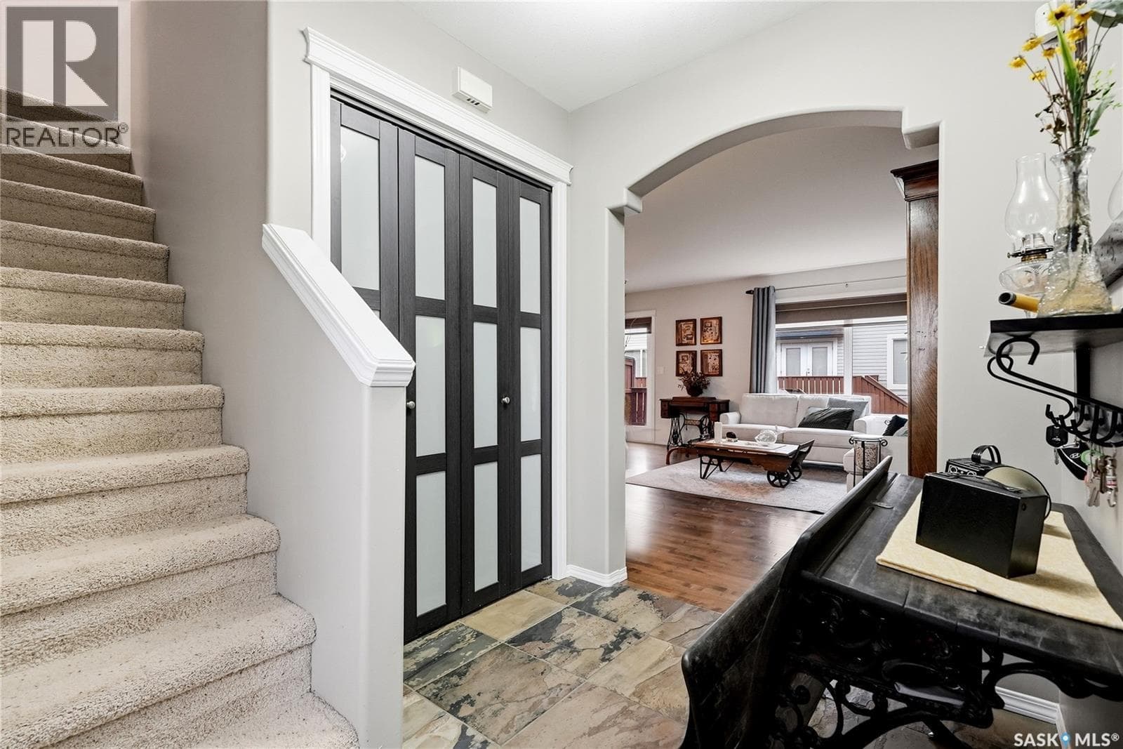 16 110 Dulmage CRESCENT — photo 3