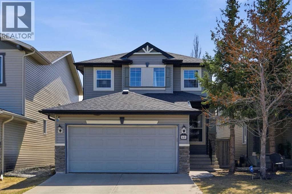 69 Everoak Circle SW