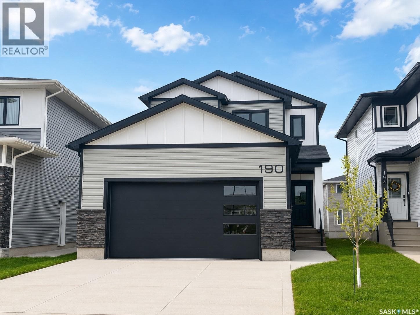 190 Doran WAY