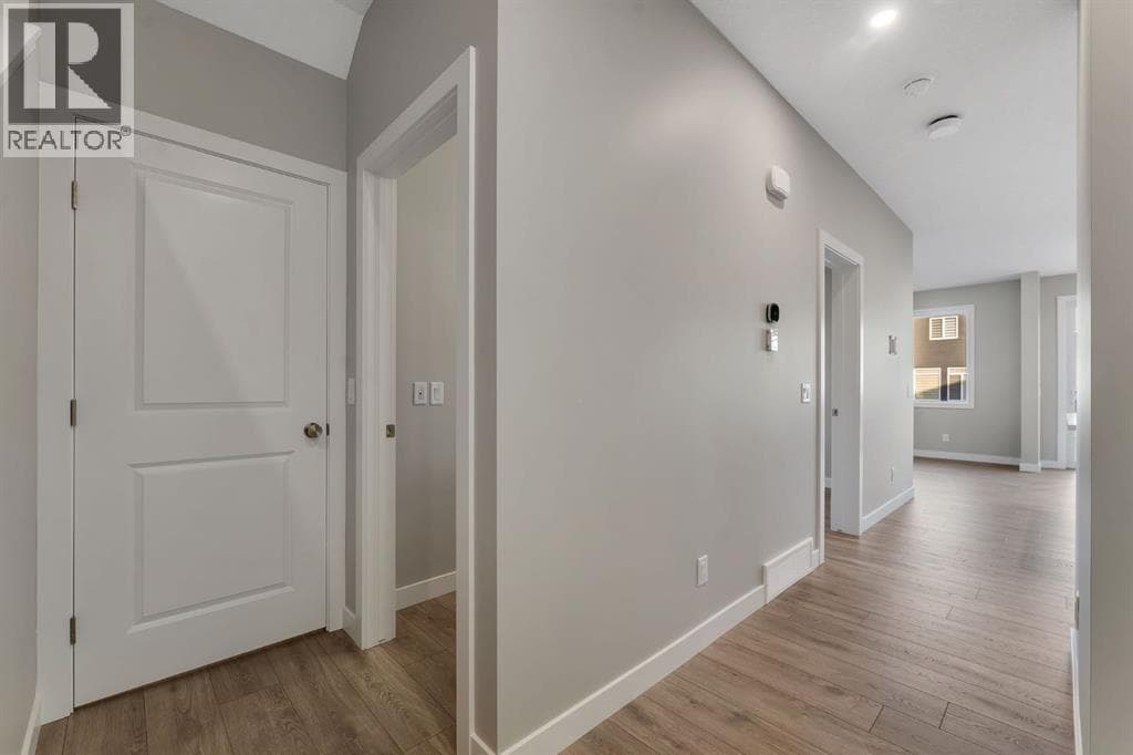 24 Corner Glen Green NE — photo 4