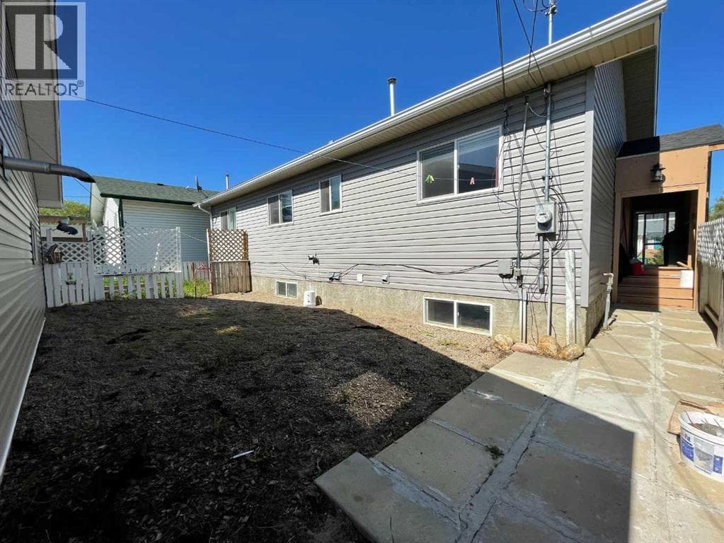 10409 106 Street — photo 2