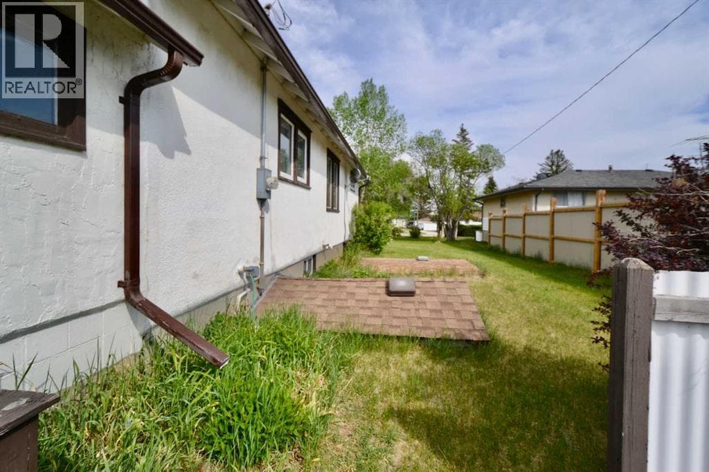 308 Walsh Avenue — photo 3