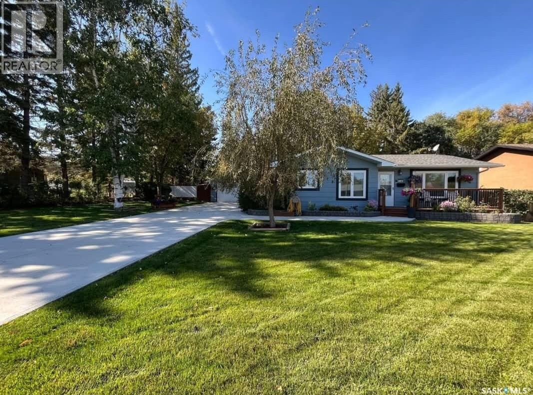 536 Stanley STREET — photo 3