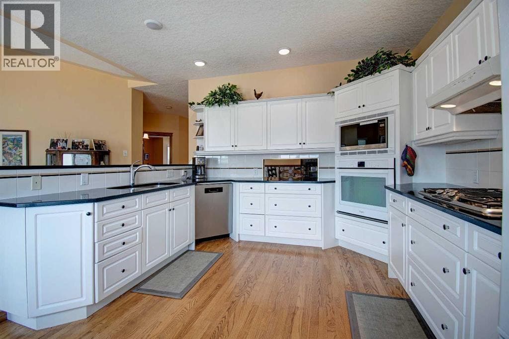 58, 99 Christie Point SW — photo 2