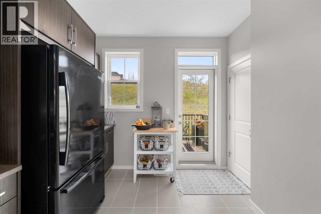 162 Ascot Point SW — photo 4
