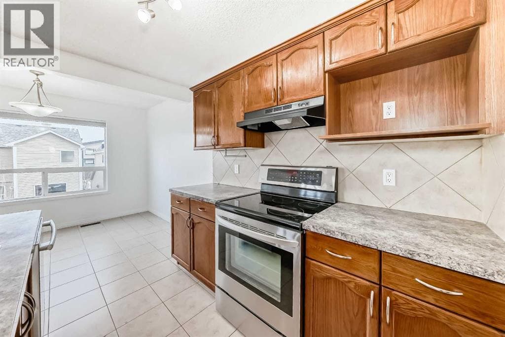 54 Royal Elm Road NW — photo 5