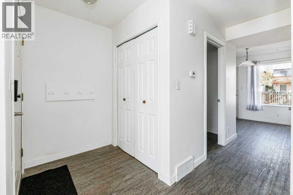 71 Good Crescent — photo 4