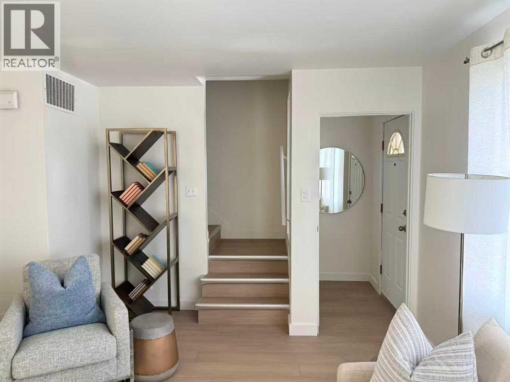 619 Merrill Drive NE — photo 4