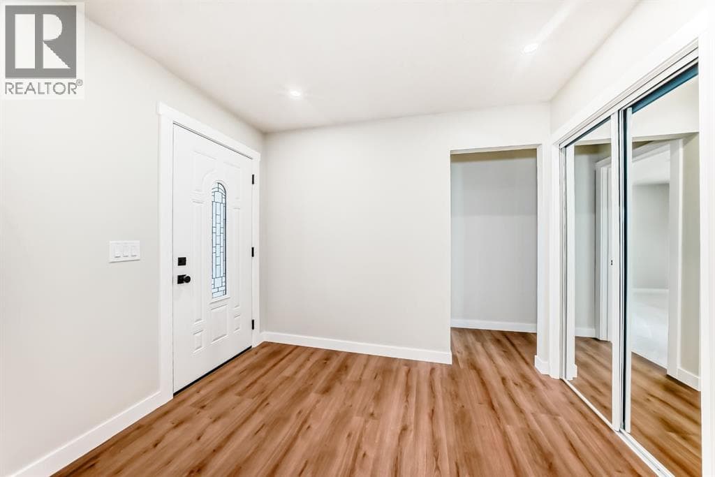 5128 Maryvale Drive NE — photo 2