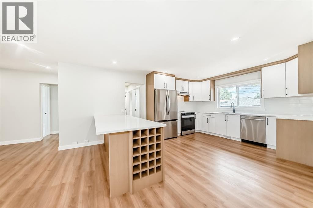 5128 Maryvale Drive NE — photo 4