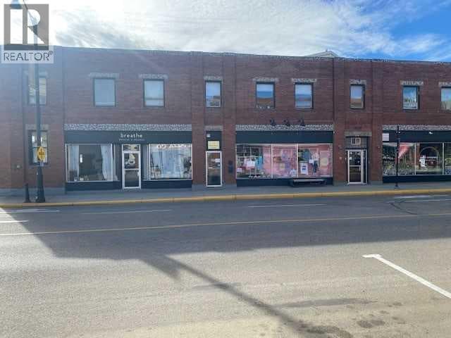 4919 50 Avenue — photo 3
