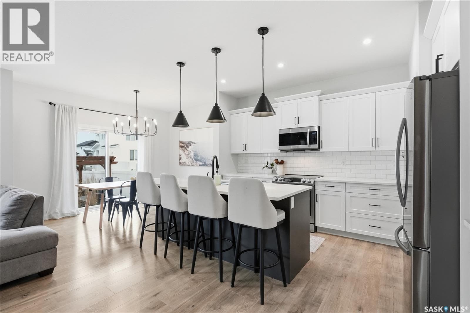 160 Thakur STREET — photo 5