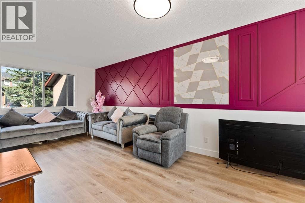 40 Pinecliff Close NE — photo 3