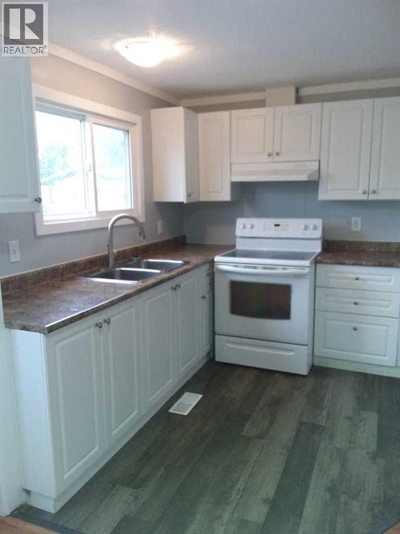 212, 6220 17 Avenue SE — photo 2
