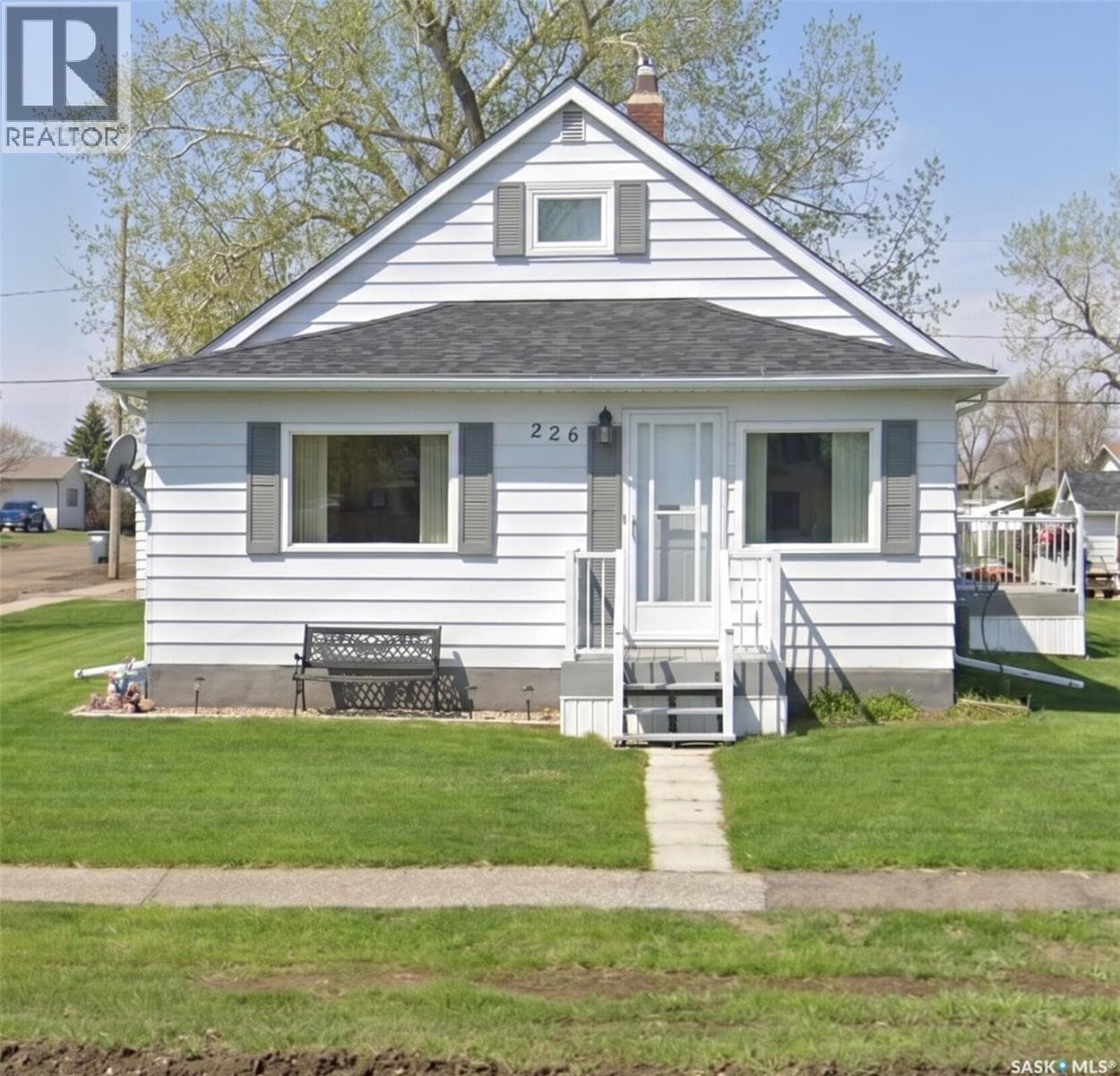 226 1st STREET W