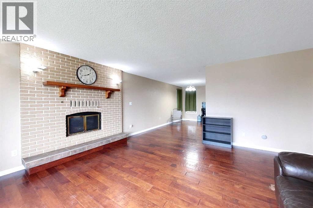 333 3 Avenue NW — photo 5