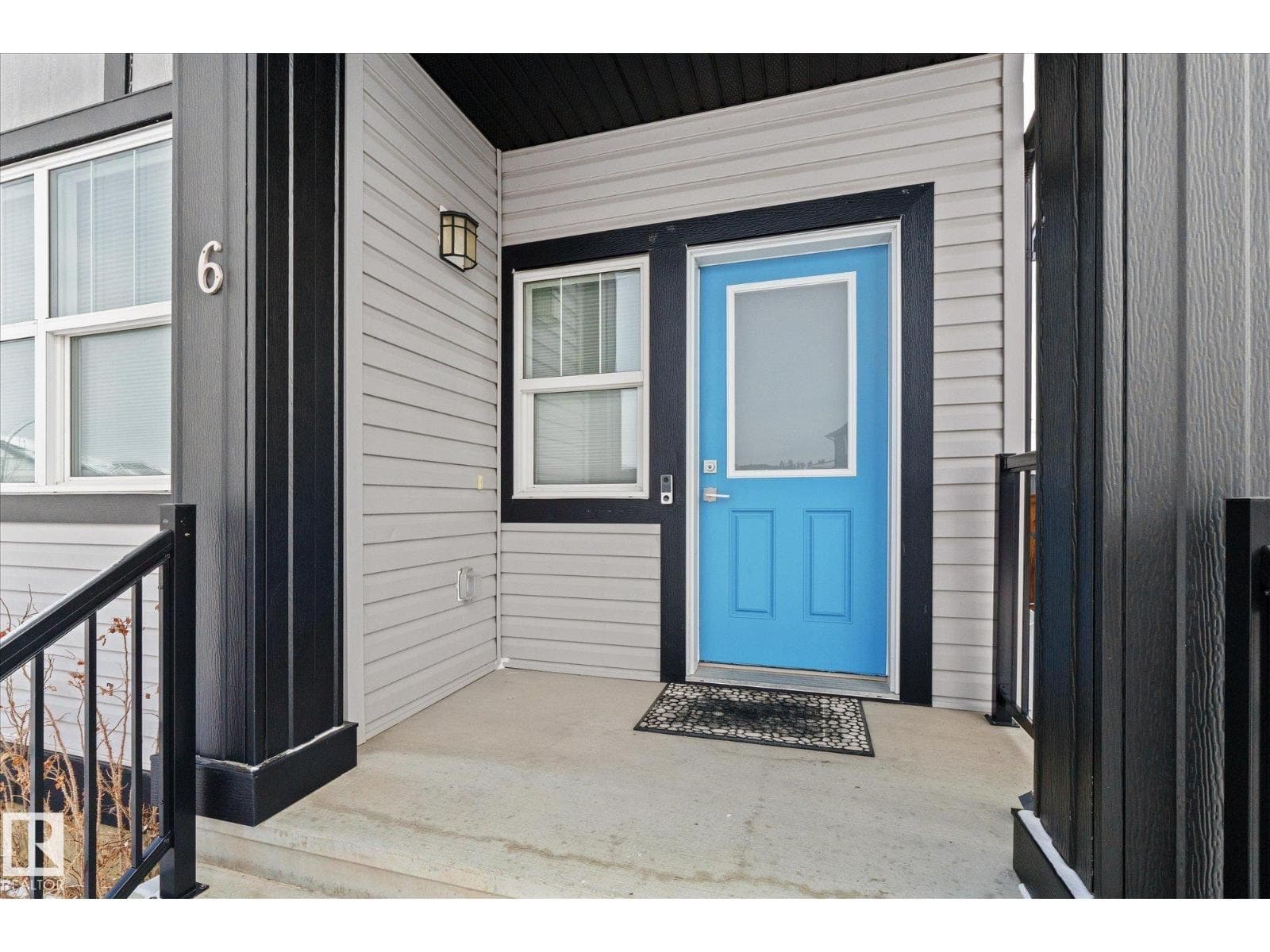 6 HEMINGWAY CR — photo 2