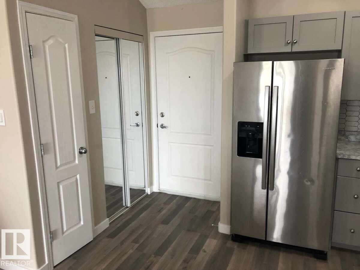 #405 151 EDWARDS DR SW — photo 3