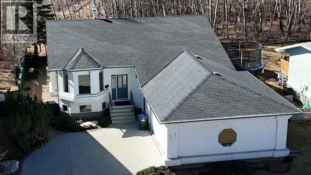 25 Willow Springs Crescent