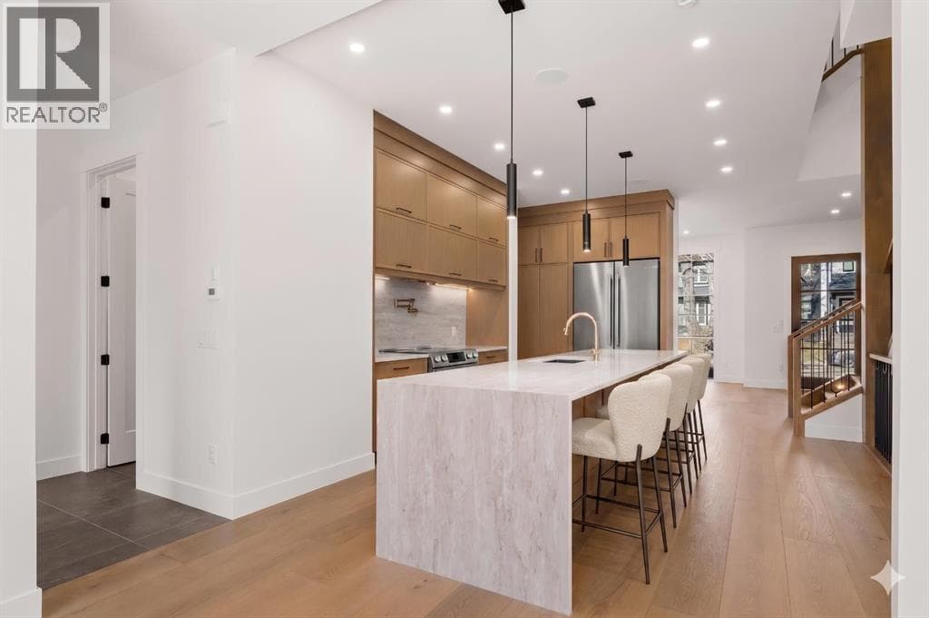 2405 4 Avenue NW — photo 3