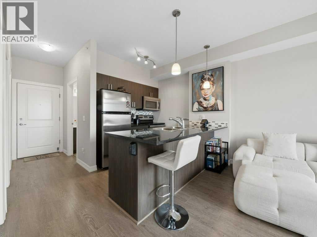 401, 117 Copperpond Common SE — photo 4