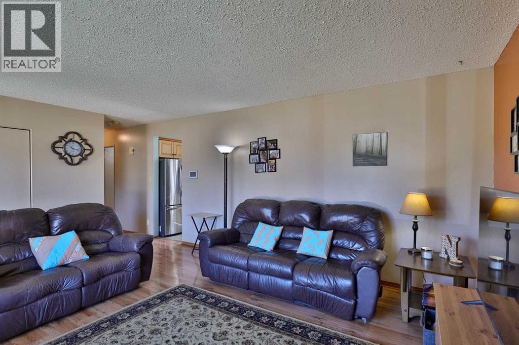 3305 Erickson Drive — photo 4