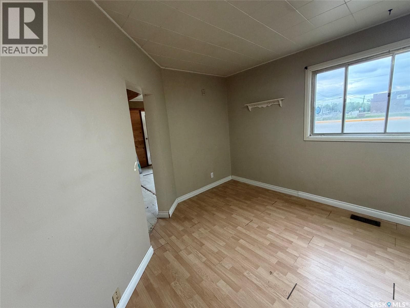 501 Churchill STREET — photo 4