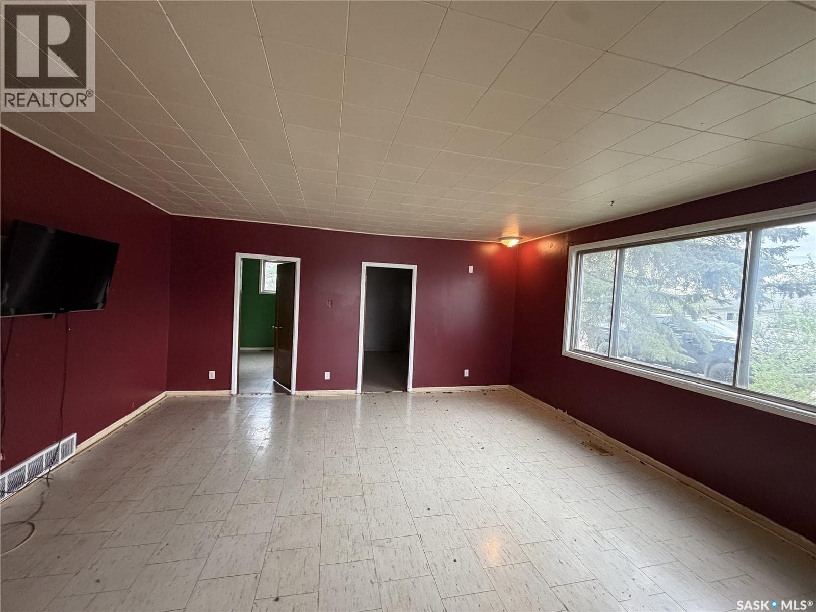 501 Churchill STREET — photo 5
