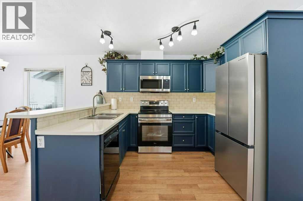 268 Kingston Drive — photo 4