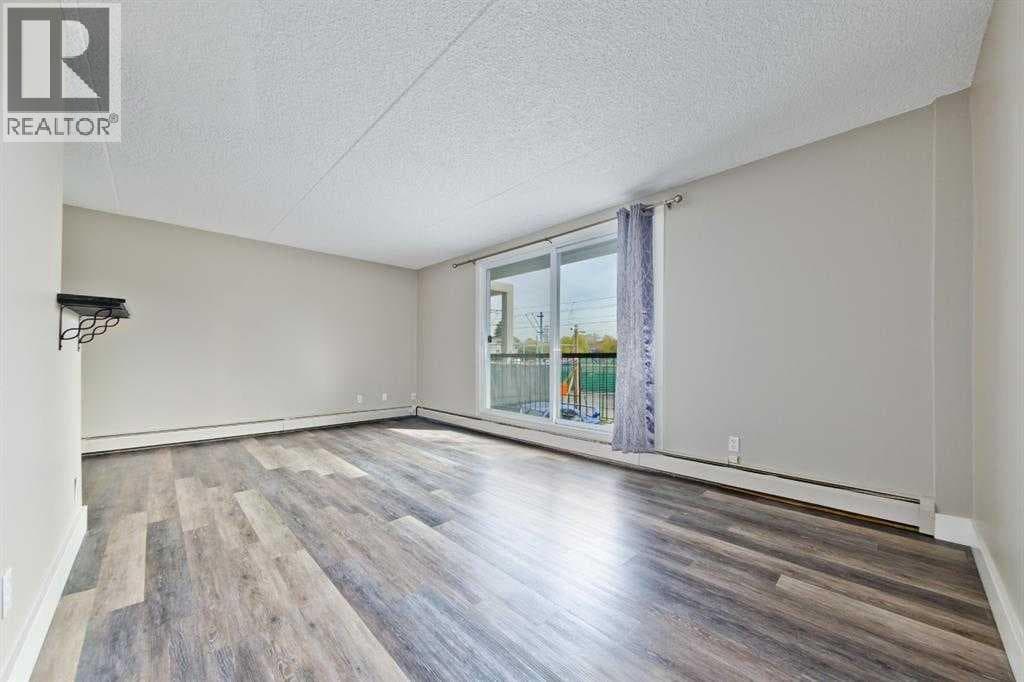 201, 315 9A Street NW — photo 4