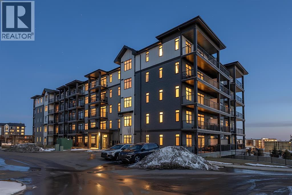 104, 30 Sage Hill Walk NW
