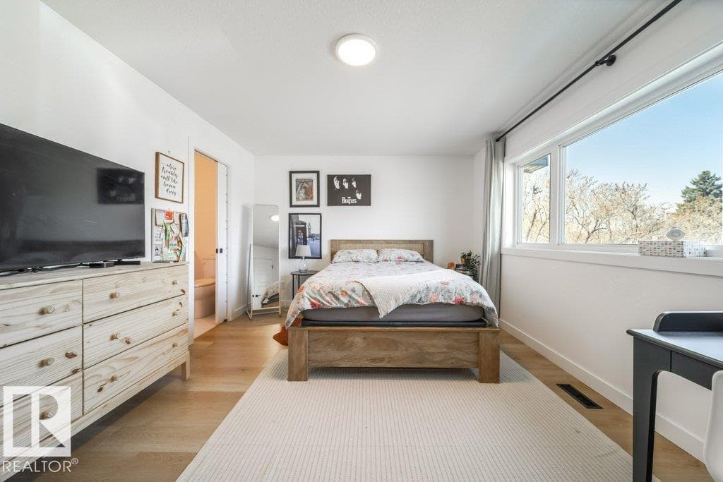 4 bed 3 bath single family at 11303 111 AV NW — $821,900 — photo 11