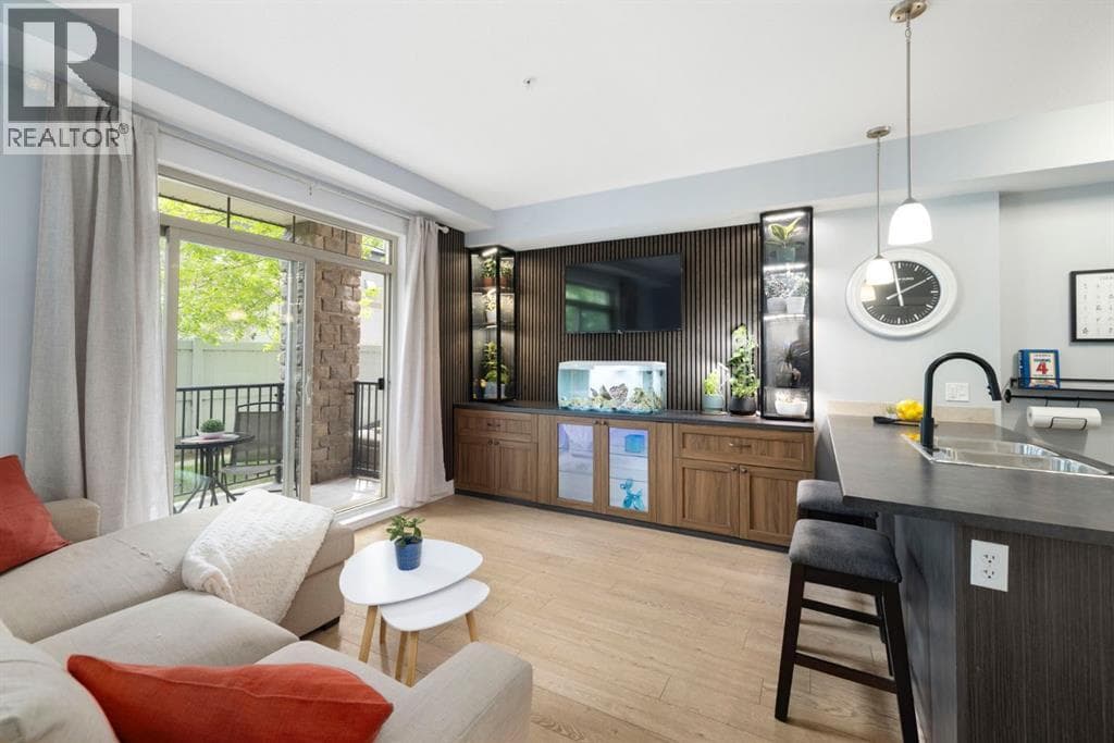 107, 117 Copperpond Common SE