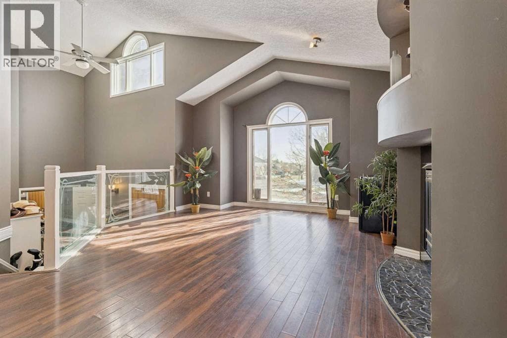8373 Edgevalley Drive NW — photo 5