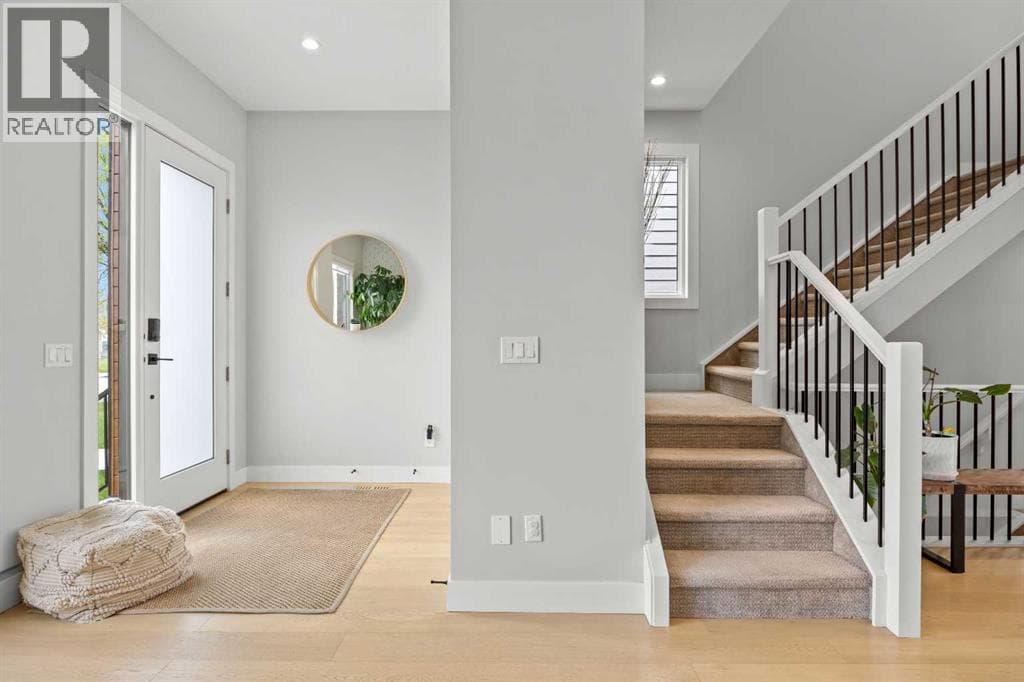 1133 Radnor Avenue NE — photo 4