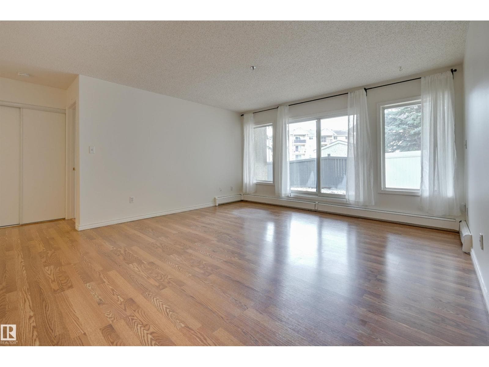 #106 11915 106 AV NW — photo 3
