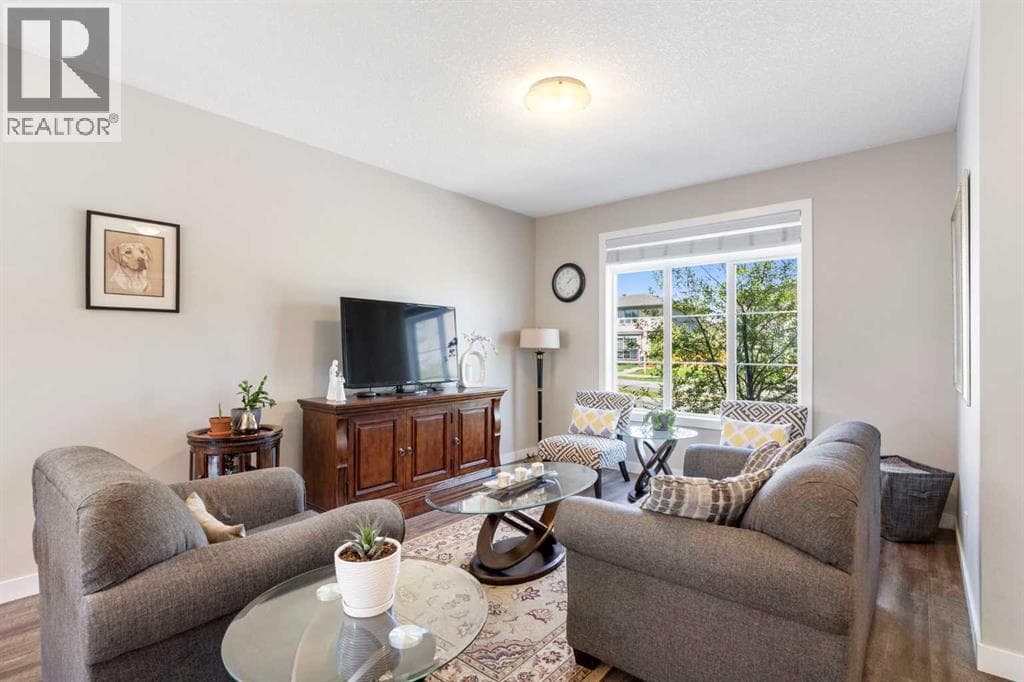 1334 Walden Drive SE — photo 3
