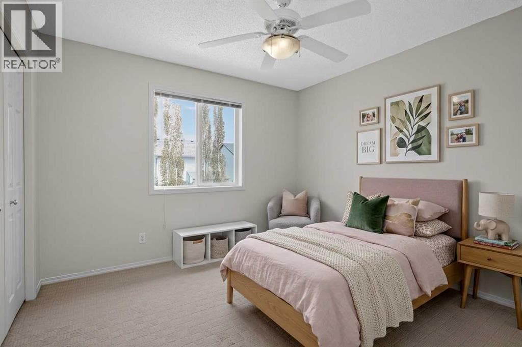 98 Cougarstone Close SW — photo 4