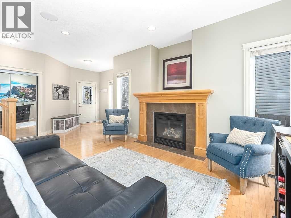 195 Royal Birkdale Crescent NW — photo 2